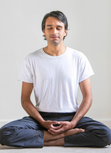 kadampa-meditator-man